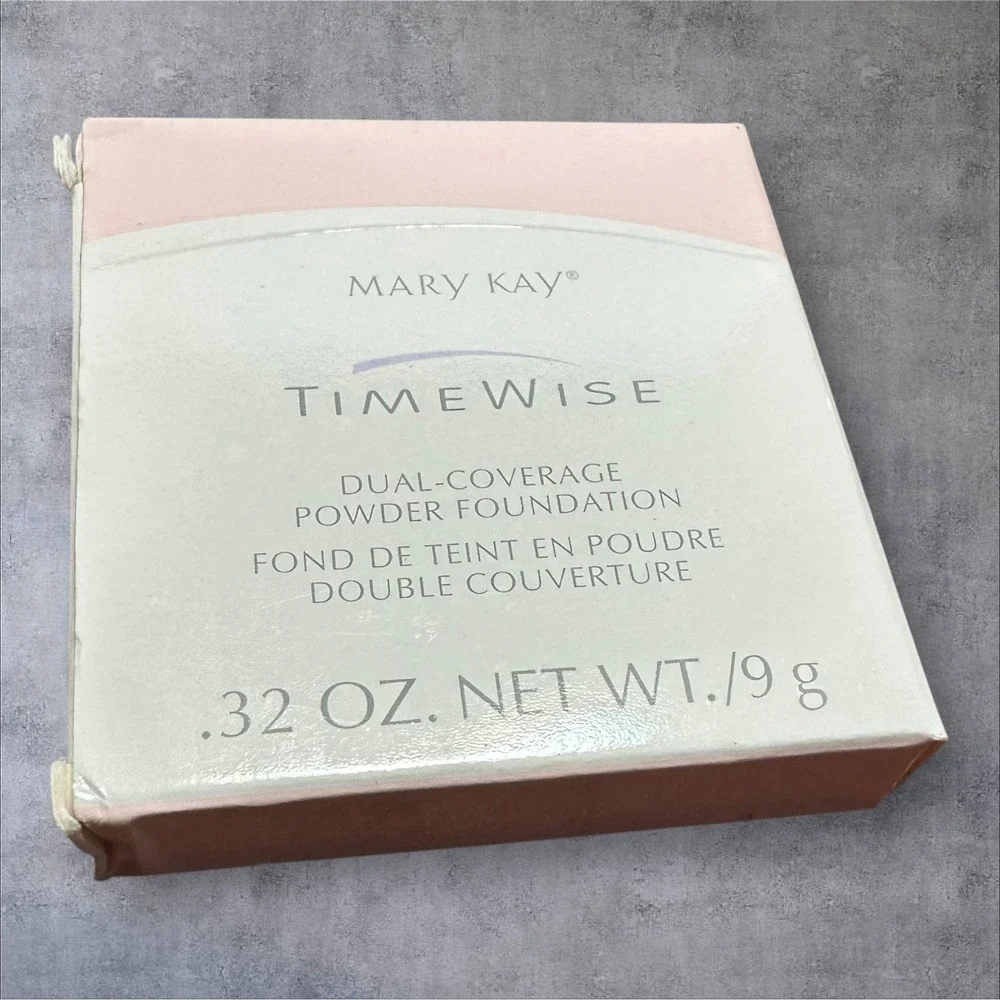 Mary Kay TimeWise Powder Foundation .32oz Beige 300 8926 New Matte Dual-Coverage
